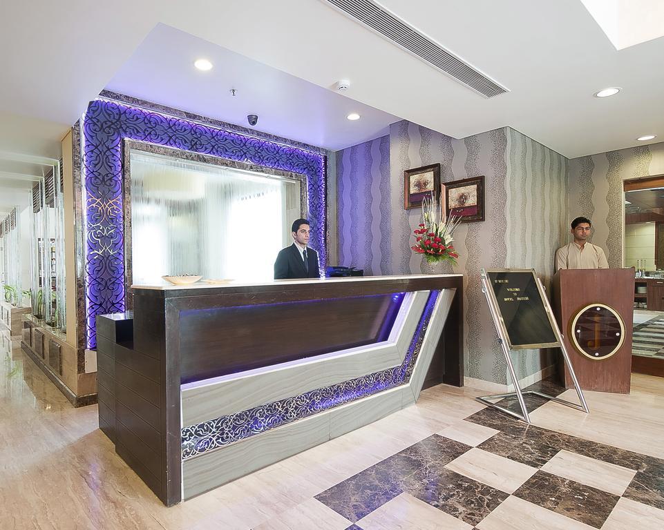 Hotel Jivitesh Delhi  Exteriör bild